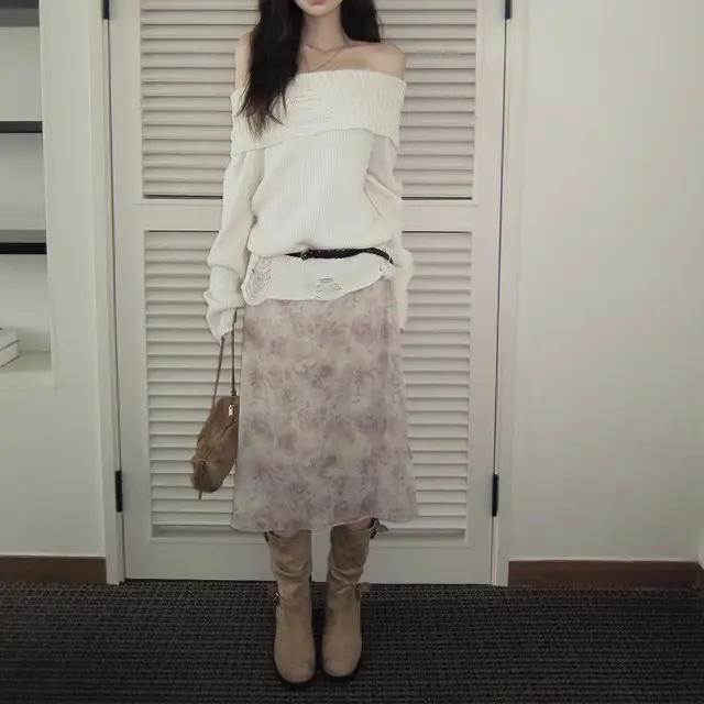 오프숄더 디스트로이드 니트 상세 이미지 24