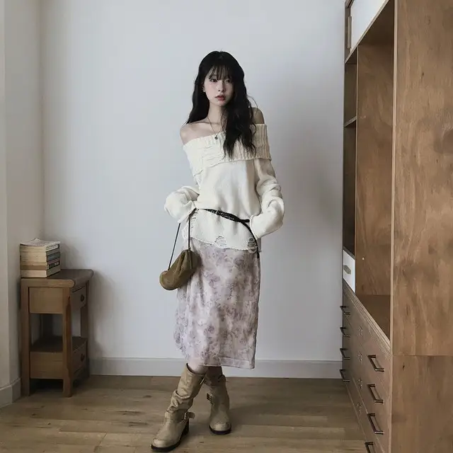 오프숄더 디스트로이드 니트 상세 이미지 35
