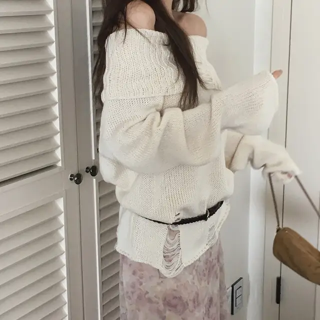 오프숄더 디스트로이드 니트 상세 이미지 49