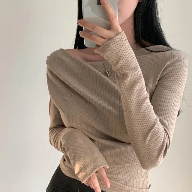 레트로 오프숄더 긴소매 티셔츠 (4color) 상세 이미지 25