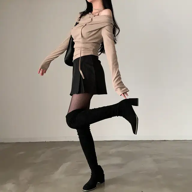 레트로 오프숄더 긴소매 티셔츠 (4color) 상세 이미지 31