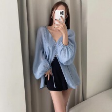 批发已出货尺码更新韩国chic秋冬V领系带泡泡袖<b class='q'>衬衫</b>女显瘦单排扣<b class='q'>衬衣</b>