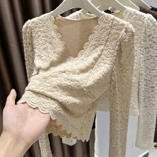 批发杏色<b class='q'>长袖</b>蕾丝打底衫2025秋冬新款加绒保暖打底衫修身洋气内搭上衣
