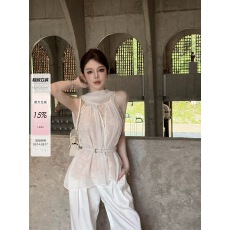 批发粉红PINK丨“薄纱月光”设计感法式气质拼接蕾<b class='q'>丝</b>无袖显瘦收腰上衣