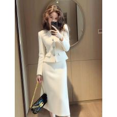 批发巨好看大方得体职业小香风高级感白色加厚外套<b class='q'>半身裙</b>两件套装女冬