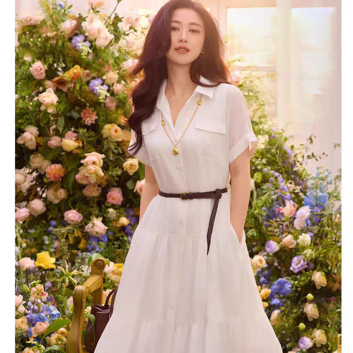 라미 우아함 반팔 드레스 2026 여름 새로운 품격 연령 감소 셔츠 네클라인 길다 치마 스타 같은 단락