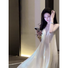 批发2026夏季新款女装无袖绿色<b class='q'>连衣裙</b>烫钻网纱<b class='q'>拼接</b>气质长裙今年流行