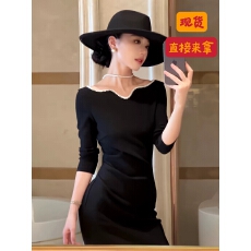 批发2026新款秋季独特漂亮巨好看长裙气质法式赫本风黑色收腰<b class='q'>连衣裙</b>女