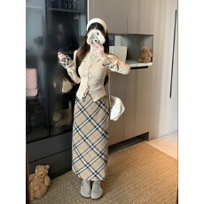 批发#实拍实价# 辣妹修身针织<b class='q'>开衫</b>上衣+格纹半身裙两件套<b class='q'>女</b>