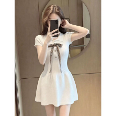 批发绝美韩系白色polo领针织<b class='q'>连衣裙</b>女夏日小个子独特漂亮巨好看短裙子