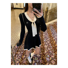 批发红人馆长袖<b class='q'>连衣裙</b>女秋季巨好看的法式<b class='q'>黑色</b>大方得体绝美假两件裙子