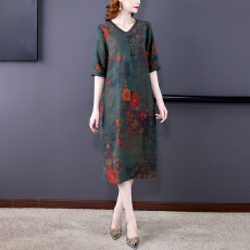 批发龟裂纹香云纱<b class='q'>真丝</b><b class='q'>连衣裙</b>桑蚕丝<b class='q'>女</b>中长款高端时尚正宗2026春季新款