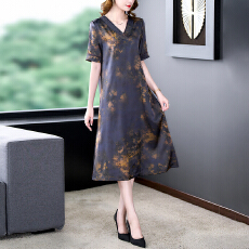 批发中老年人重磅<b class='q'>真丝</b><b class='q'>连衣裙</b><b class='q'>女</b>高贵加肥加大码妈妈贵夫人香云纱裙子春