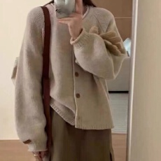 批发秋冬毛衣开衫女宽松百搭卷边圆领针织衫外套休闲时尚上衣纯色加厚