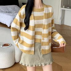 批发韩版宽松百搭撞色条纹背心+简约显瘦休闲针织开衫两件套装女秋季