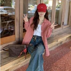 批发美式复古腊肠小狗红色格子<b class='q'>衬衫</b>女春季2026新款宽松百搭<b class='q'>长袖</b>外套衫