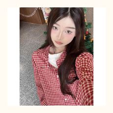 批发美式复古腊肠小狗红色格子<b class='q'>衬衫</b>女春季2026新款宽松百搭<b class='q'>长袖</b>外套衫