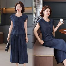 批发洋气妈妈夏季新款<b class='q'>中老年</b>端庄气质套装阔腿两件套减龄爆款