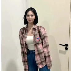 批发粉色磨毛衬衫女高级感新款2026年秋季格子中长款宽松长袖<b class='q'>上衣</b>