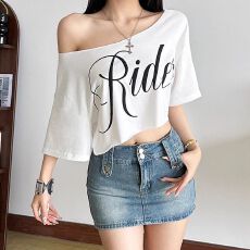 批发2026女夏季美式<b class='q'>街头</b>字母印花裁剪斜肩短袖T恤辣妹百搭显瘦短上衣