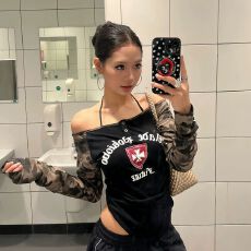 批发美式<b class='q'>街头</b>复古迷彩拼接长袖T恤显瘦修身百搭上衣打底一字肩辣妹潮