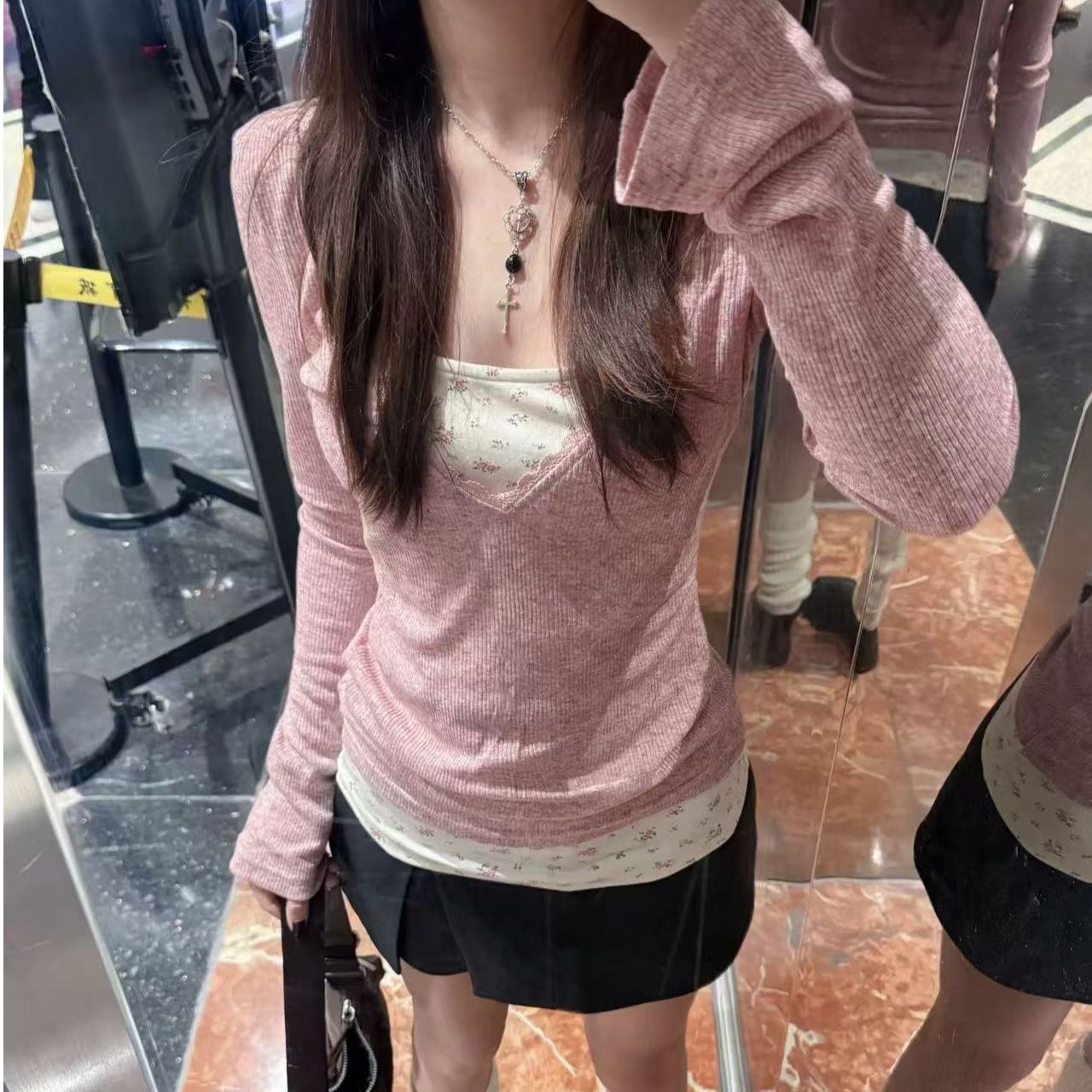 원본 원단 원본 것 주간 고양이 흔들어서 톤 품질 달콤함 레이스 꽃무늬 페이크 레이어드 긴팔 티셔츠 맨위