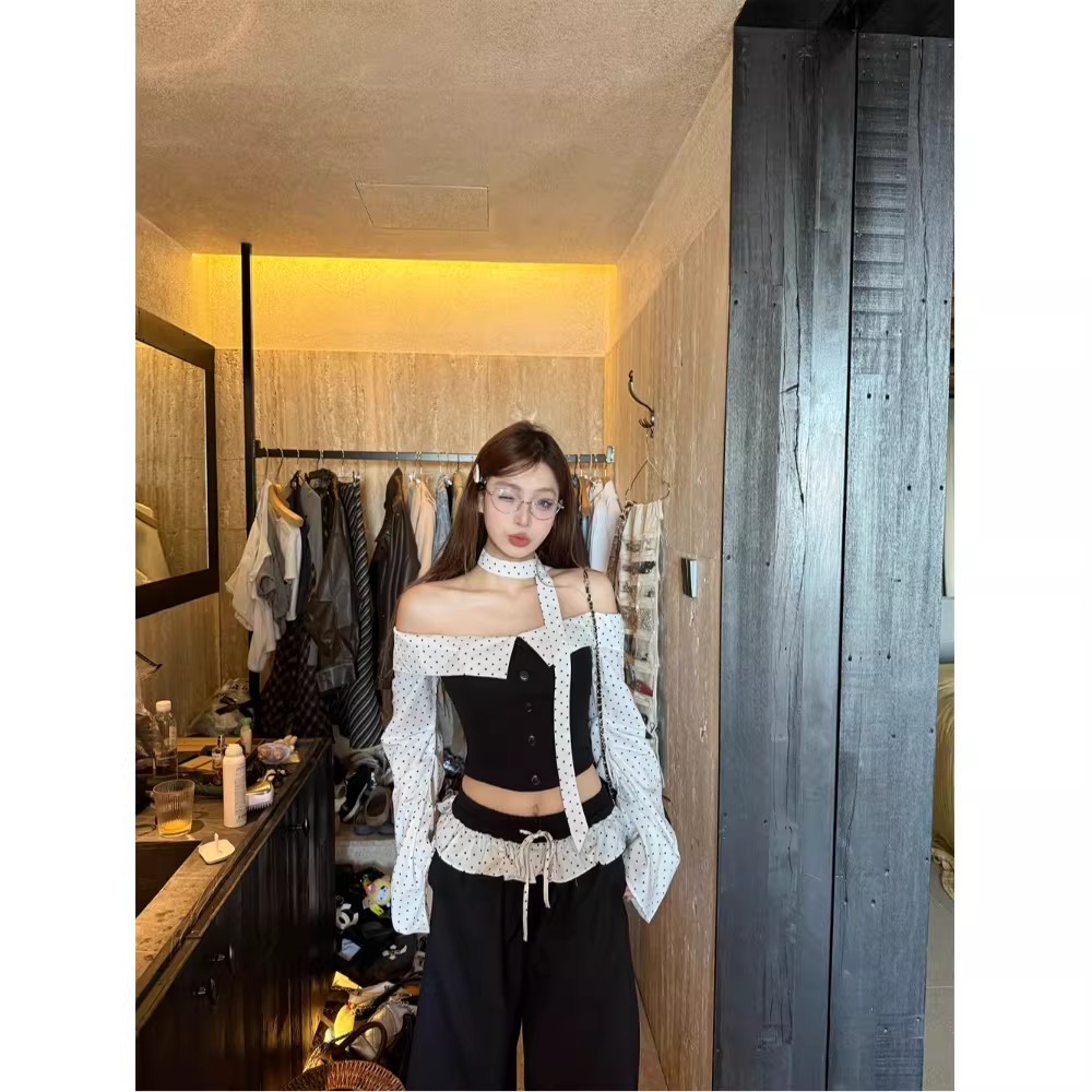 프랑스식 도트 무늬 맨위 오프숄더 긴팔 셔츠 여성 의류 봄 Chic 자이언트 잘 생긴 허리 수축 오프숄더 쇼트 스타일 셔츠