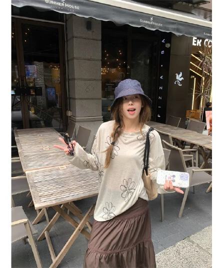 눈꽃 면 느긋한 바람 디자인 센스 꽃 루즈핏 자외선 차단 이른 가을 긴팔 티셔츠 프린트 여성 셔츠 블라우스