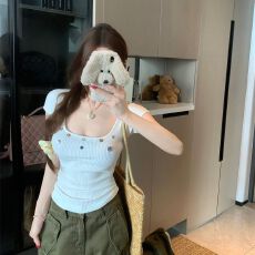 批发5*5螺纹面料 方领短袖女夏季辣妹<b class='q'>打底衫</b>设计感短款收腰chic上衣