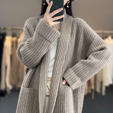 批发原版秋季重磅中<b class='q'>长款</b>V领百搭毛衣开衫女带兜宽松外套针织衫外搭女