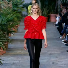 批发复古欧美辣妹风V领衬衫女<b class='q'>夏季</b>荷叶边网纱设计炸街轻熟御姐上衣潮