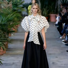 批发法式复古名媛风高级感<b class='q'>圆点</b><b class='q'>衬衫</b>女秋冬季泡泡袖蝴蝶结设计气质上衣