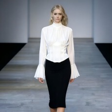 批发<b class='q'>新款</b>韩国东大门上衣<b class='q'>新款</b>法式立领衬衫气质显瘦减龄小衫衬衣女