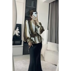 批发复古立体花朵扎染V领衬衫女春夏2026新款韩系收腰显瘦长袖<b class='q'>雪纺衫</b>