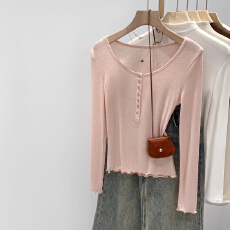 批发实拍图莱赛尔天丝羊毛粉色U领<b class='q'>打底</b>衫T恤女秋冬2025新款内搭<b class='q'>上衣</b>