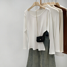 批发<b class='q'>实拍</b>图韩系基础款白色内搭打底衫T恤女秋冬2025新款绝美长袖上衣