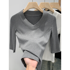 批发实拍图小个子辣妹五分<b class='q'>袖</b>V领<b class='q'>T</b><b class='q'>恤</b>女夏季2026新款短款绝美纯欲小上衣