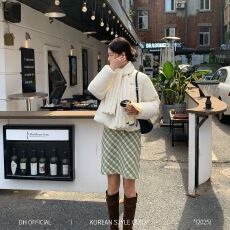 批发【浪漫定格 plaid】秋<b class='q'>冬</b>复古格纹毛呢直筒半身裙