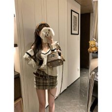 批发复古毛呢腰带格子半身裙女<b class='q'>冬</b>修身显瘦a字包臀格纹短裙