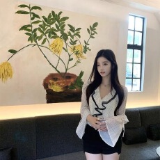 批发2025新款韩版波点<b class='q'>雪纺衫女</b>秋季设计感荷叶边v领<b class='q'>长袖</b>衬衫气质上衣