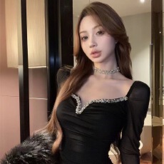 法式气质重工镶钻抽褶长袖T恤女装春秋季弹力紧身性感上衣打底衫