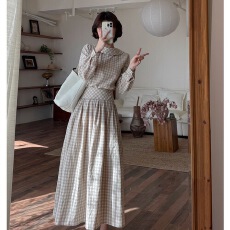 批发柔昼叙梦 秋季新款法式长袖<b class='q'>复古</b>慵懒温柔风修身格纹连衣裙女<b class='q'>长裙</b>