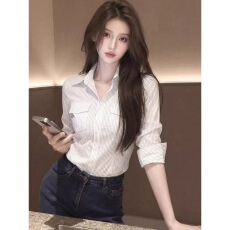 批发法式条纹气质衬衫女春装2026新款高级感轻奢洋气<b class='q'>职业</b>通勤小衫上衣