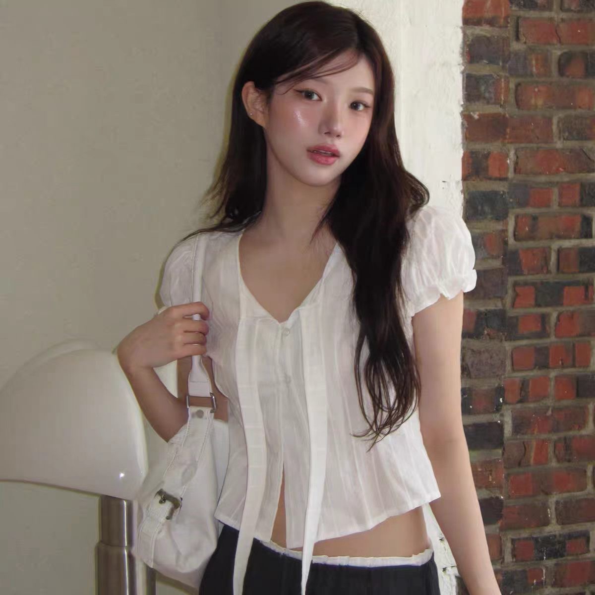 화이트 거품 소매 반팔 여성 셔츠 작은 여름 한 부서 chic Chic 리본 V넥 허리 수축 쇼트 스타일 맨위