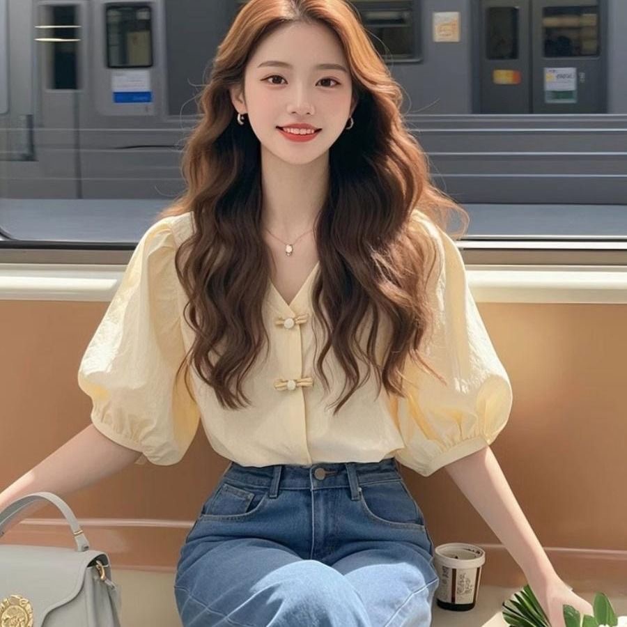 새로운 중식 살구 노란색 반팔 여성 여름 빛 럭셔리 고급 품격 프랑스식 거품 소매 단추