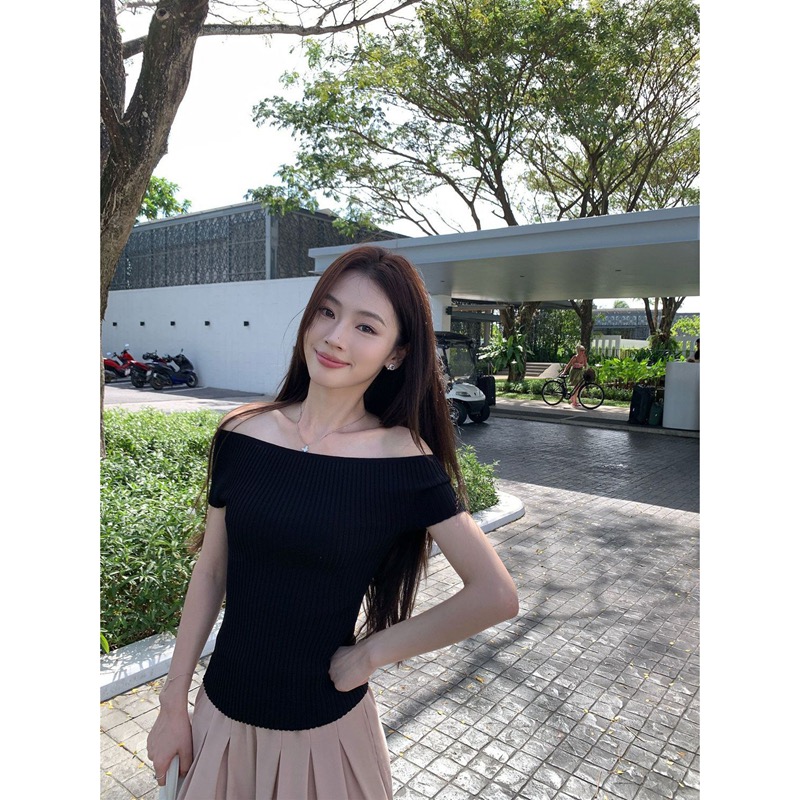 고급 센스 순수한 욕망 오프숄더 반팔 니트 스웨터 여성 여름 Chic 오프숄더 몸매 가꾸기 핫걸 쇼트 스타일 티셔츠 맨위