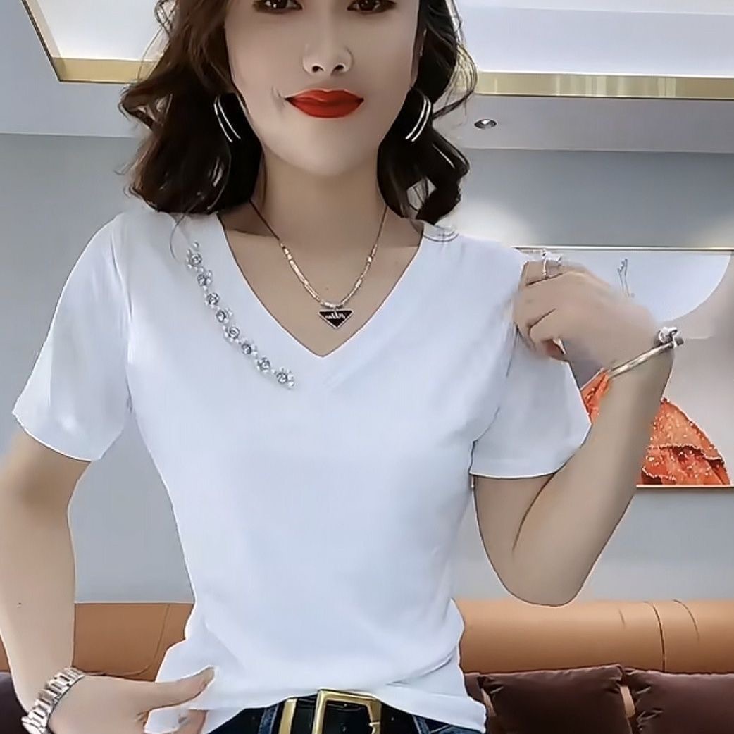 작은 샤넬 스타일 품격 티셔츠 2025 여름 새로운 반팔 외국 가스 나비 아름다움 뒤로 연령 감소 다용도 작은 셔츠 맨위