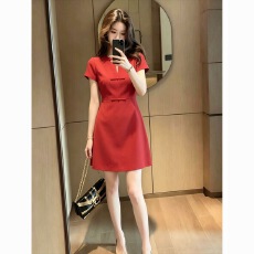 批发2026复古新中式红色<b class='q'>大码</b>显瘦<b class='q'>连衣裙</b>女夏季设计感镂空蝴蝶结A字裙