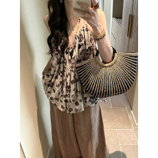 批发KKABOVE 抽褶薄纱复古碎花纯欲吊带V领上衣垂坠感<b class='q'>宽松</b>A字修身<b class='q'>T</b><b class='q'>恤</b>