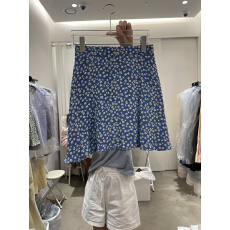 批发东大门2026早秋新款甜美减龄后松紧高腰百搭碎花半身裙女短裙
